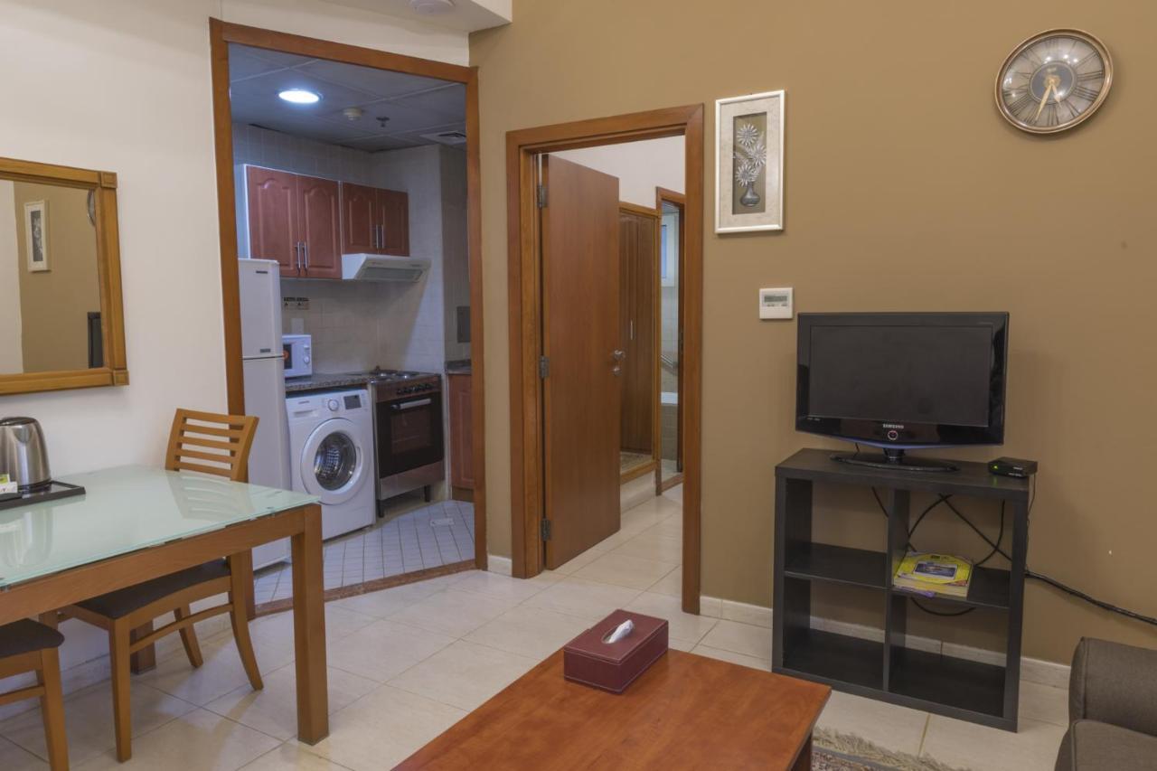 Deluxe One-Bedroom Apartment,1176228457:JPEG